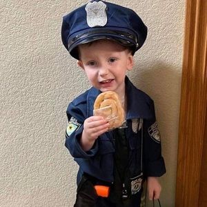 Meet your Posher, Laura l